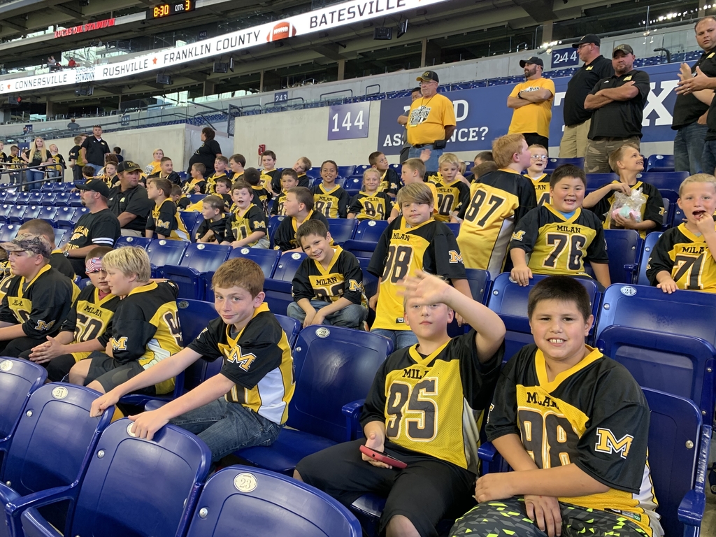 PeeWee football boys